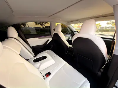 صورة مصغرة 16 لـ 2025 Tesla MODEL Y