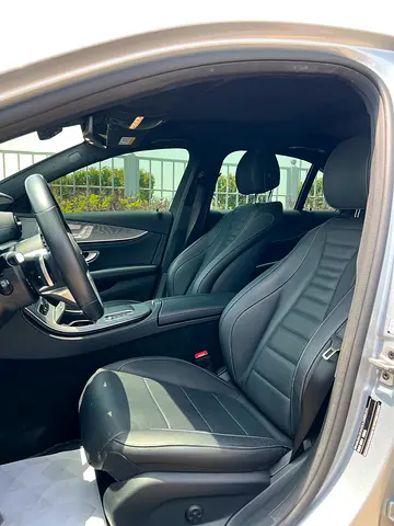 2022 Mercedes-BENZ E-CLASS photo 3