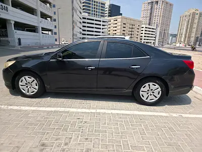2013 Chevrolet MALIBU photo 2