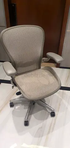 Herman Miller Areon Classic Chairs For Selling