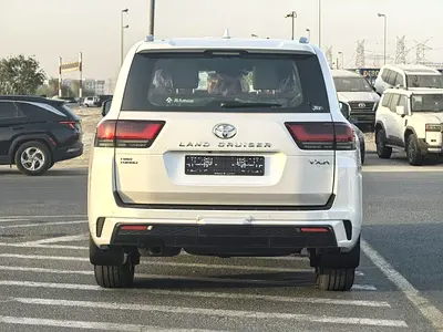 2026 Toyota LAND CRUISER — миниатюра 5
