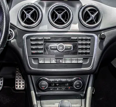 2015 Mercedes-BENZ GLA — фото 9