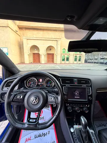 صورة 13 لـ 2016 Volkswagen GOLF R