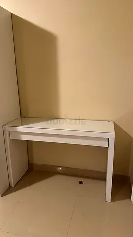 White console table / hallway table in good condition