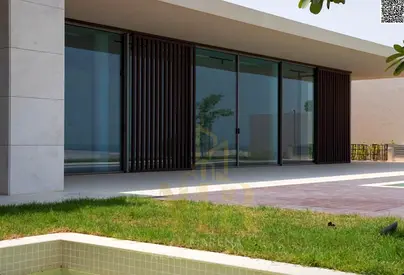 Luxury villa for sale in Al Zorah, Ajman | Coastal views | 4 bedrooms | 11,000 sq ft. A great opportunity with a price including electricity, water, a