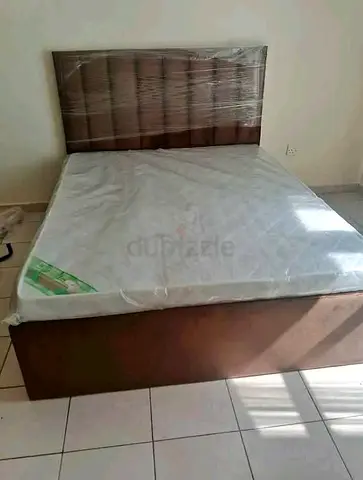 Brand New luxury Bed queen size 150cm 190cm With medical mattress available
