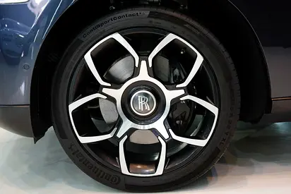 2019 ROLLS-ROYCE CULLINAN thumbnail 20