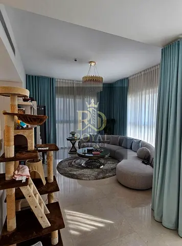 ULTRA LUXURY 5-BEDROOM VILLA | Spacious Plot | Private Garden & BBQ Area | | PRIME LOCATION IN SHAR