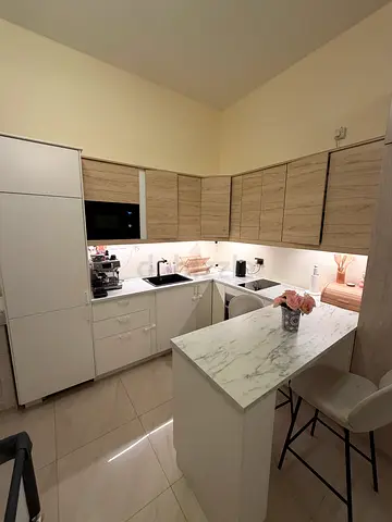 Prep kitchen