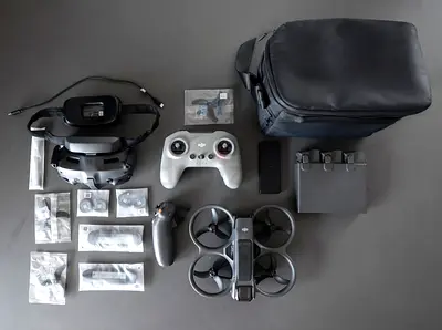 Drone DJI Avata 2 Fly More Combo ( Extended ) + DJI FPV Controller 3