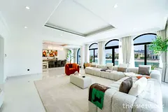 Luxury 5 Bedroom Villa | Rare 3 Story