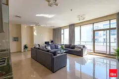 Bright Unit I Next to Metro I Great Location