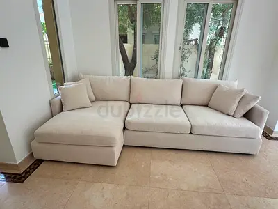 Crate&barrel lounge deep L shape sofa beige