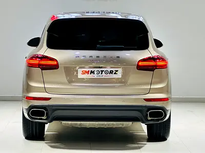 2016 Porsche CAYENNE 照片 9