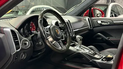 صورة 6 لـ 2016 Porsche CAYENNE