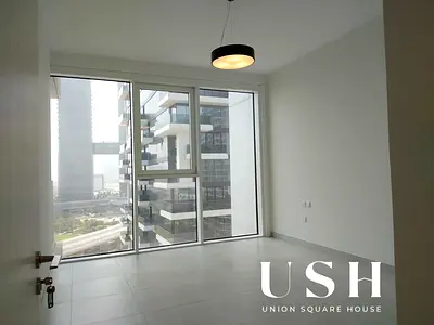 Glow Garden & SZR View | Middle Floor | Vaccant