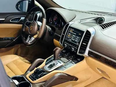 2016 Porsche CAYENNE 缩略图 15
