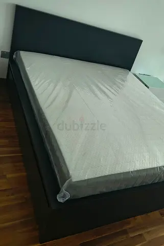 IKEA malam king size bed (180*200) with 2 storage drawers and IKEA mattress