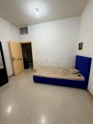 1 big bedroom for rent for single person