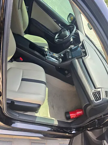 صورة 9 لـ 2020 Honda CIVIC