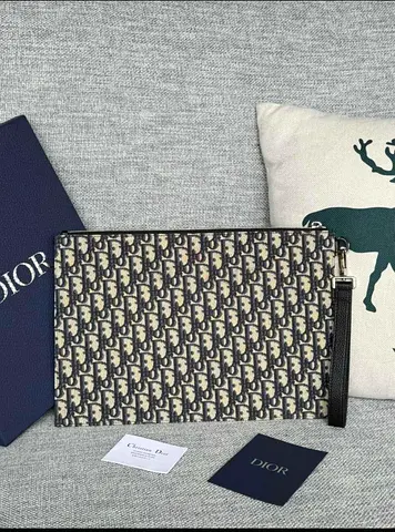 Dior  pouch