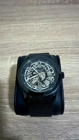 Black Skeleton Dial Men's Mechanical Watch with Mesh Strap