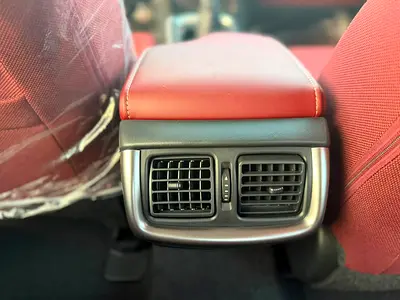 2026 Toyota HILUX — миниатюра 13