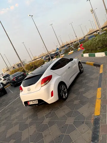 صورة 4 لـ 2015 Hyundai VELOSTER