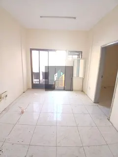 NEAR LULU,NEAT AND CLEAN FAMILY BUILDING, KUCHA PARKING AVAILABLE