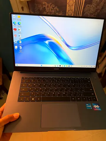HONOR MagicBook X15 BOD-WCX9 i3 11th Gen 15.6" Excellent Condition with Charger - Dubai