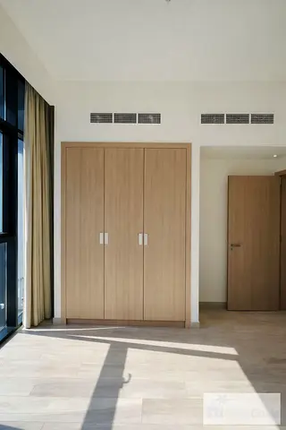 || CORNER UNIT || SPECIOUS LAYOUT || PRIME LOCATION || RENTED ||