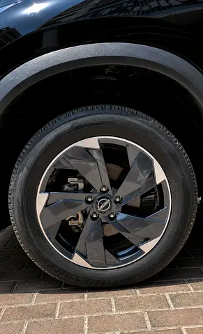 2025 Nissan ROGUE photo 9