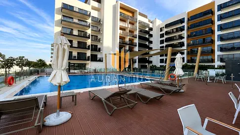 Chiller Free| Vacant Now|Balcony |Parking Included