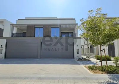 5 Bed | Green Belt | Fully Upgraded | Aura Gardens