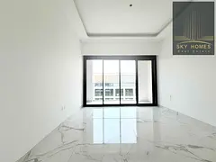 Huge Size Studio Apartment With Kitchen Appliances