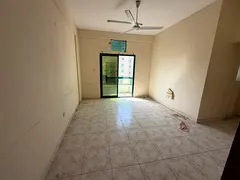 READY TO MOVE 2bhk 2bhat room window ac central gas