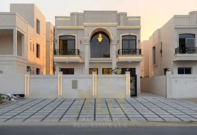 🏡🔥 عرض لفترة محدودة – فيلا كلاسيكية فاخرة في الزاهية | 5 غرف ماستر | ارتداد كبير | 1.6 مليون شامل الرسوم