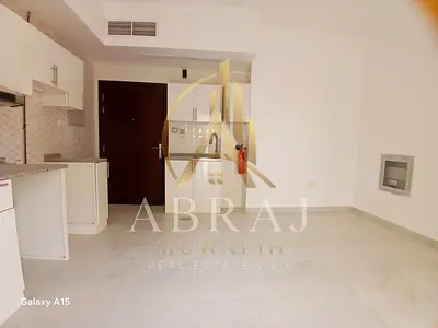 Lavish studio full family building near to Jim's school with balcony 23k