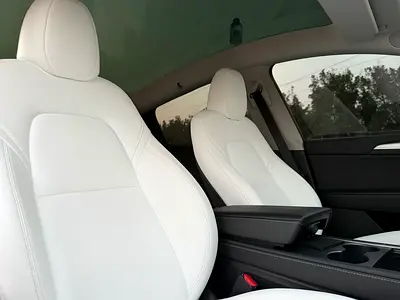 صورة مصغرة 16 لـ 2023 Tesla MODEL Y