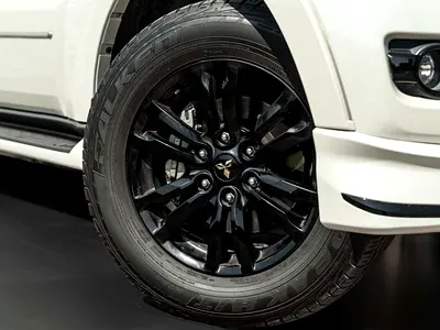 Mitsubishi Pajero Signature Edition