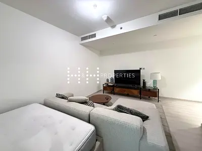 Furnished & Ready to Move in | Nearby Metro in SZR