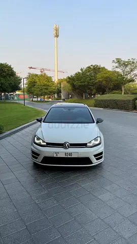 2017 GOLF R TOPLINE GCC | Low Mileage