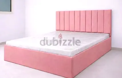 Modern Dezine Luxury Queen size 150x190 bed with Madical Matress Available