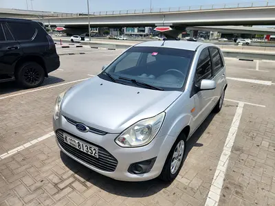 2016 FORD FIGO 照片 1