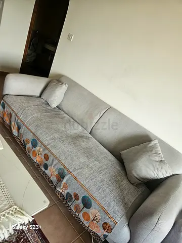 Light grey 3-seater sofa in good condition