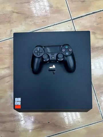 Sony PlayStation 4 pro jailbreak version with DualShock 4 Controller - Good Condition