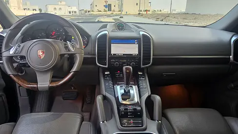 صورة 4 لـ 2011 Porsche CAYENNE