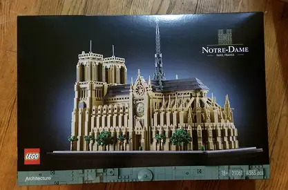 Lego 21061 and lego 76968
