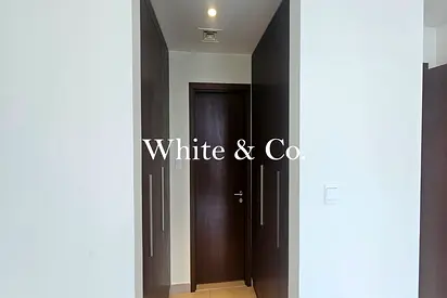 LARGE SPACE | SEMI FURNISHED | VACANT NOW