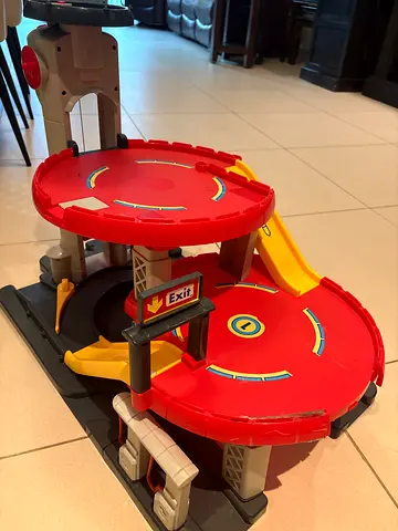 Little Tikes Two-Level Car Garage Playset with Ramp and Parking Decks